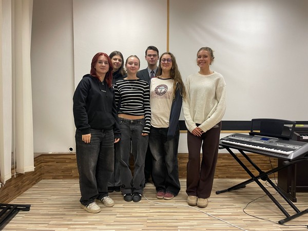 Vánoční zpívánky sólistů ZUŠ Střezina Hradec Králové