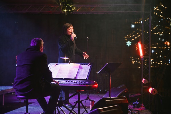 Martin Růža s klavírním doprovodem Karla Koldinského